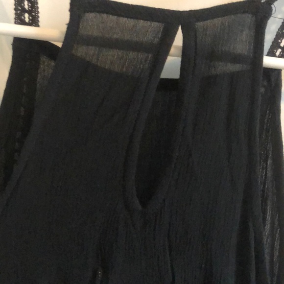 Black tank - Picture 3 of 6